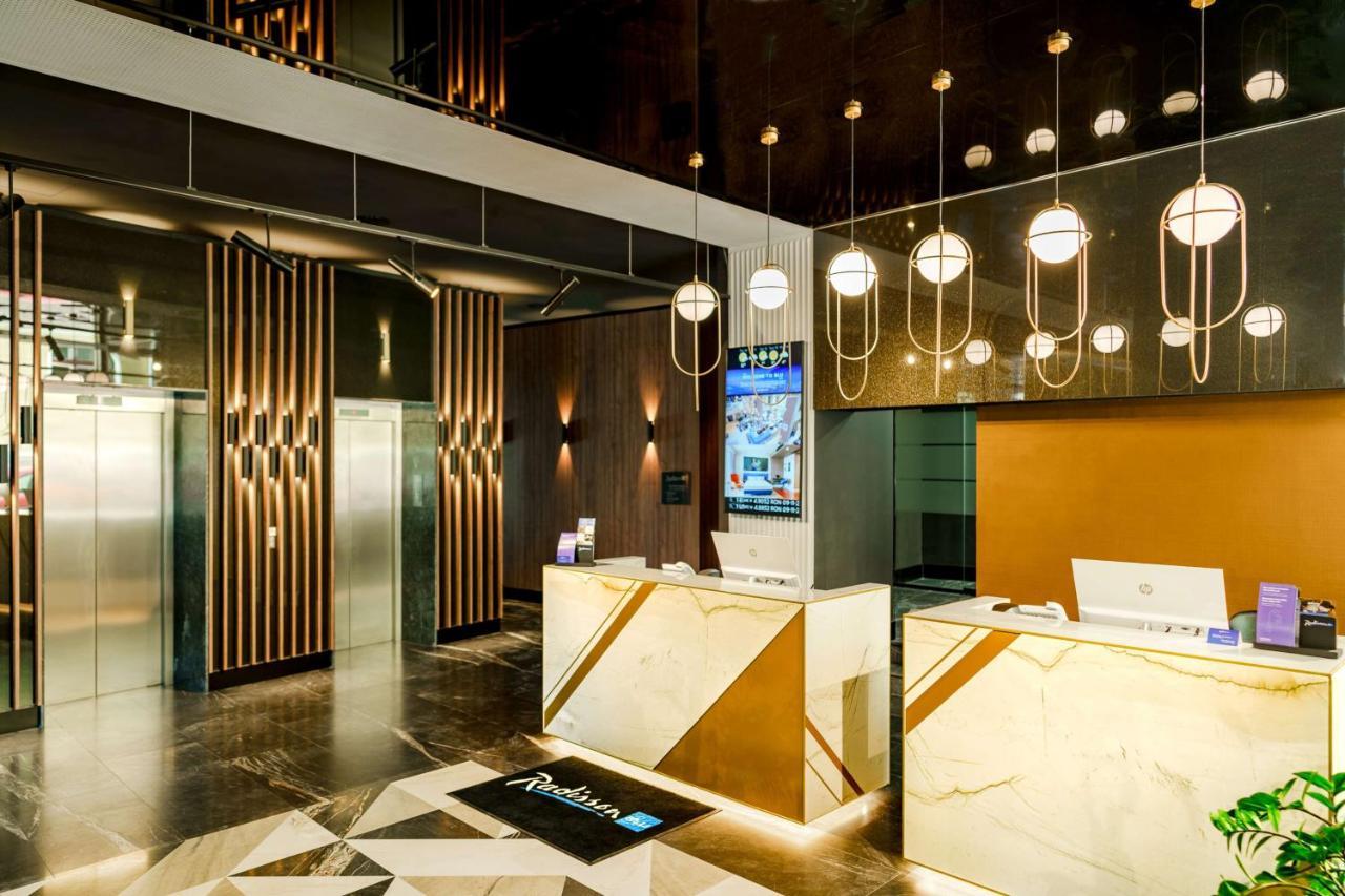Radisson Blu Aurum Hotel, Braşov Dış mekan fotoğraf The lobby of the hotel