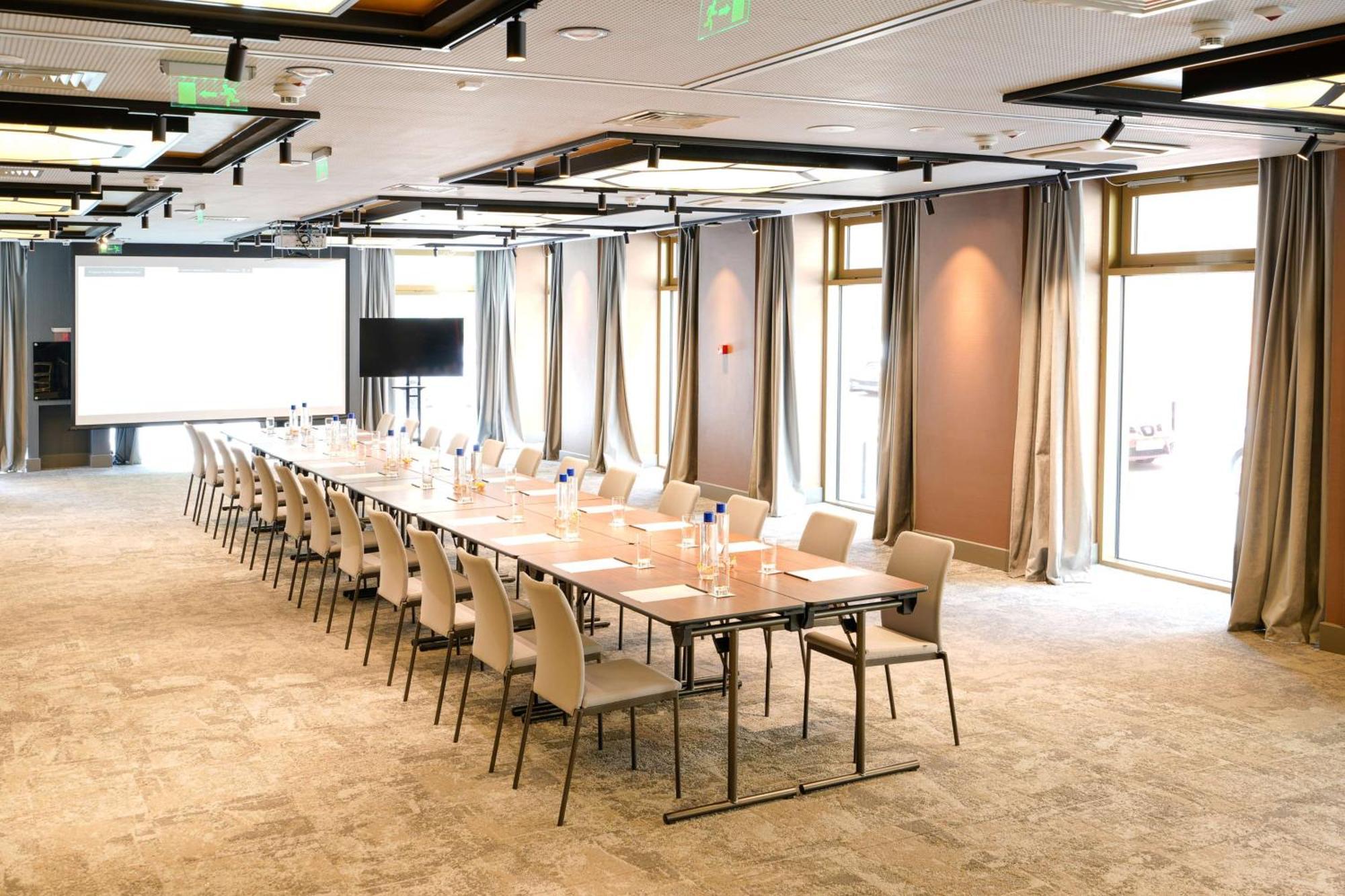 Radisson Blu Aurum Hotel, Braşov Dış mekan fotoğraf Meeting room